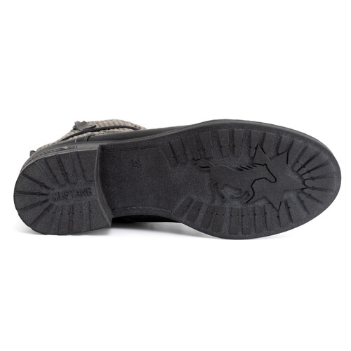 mustang-shoes-1229-510-009c.jpg